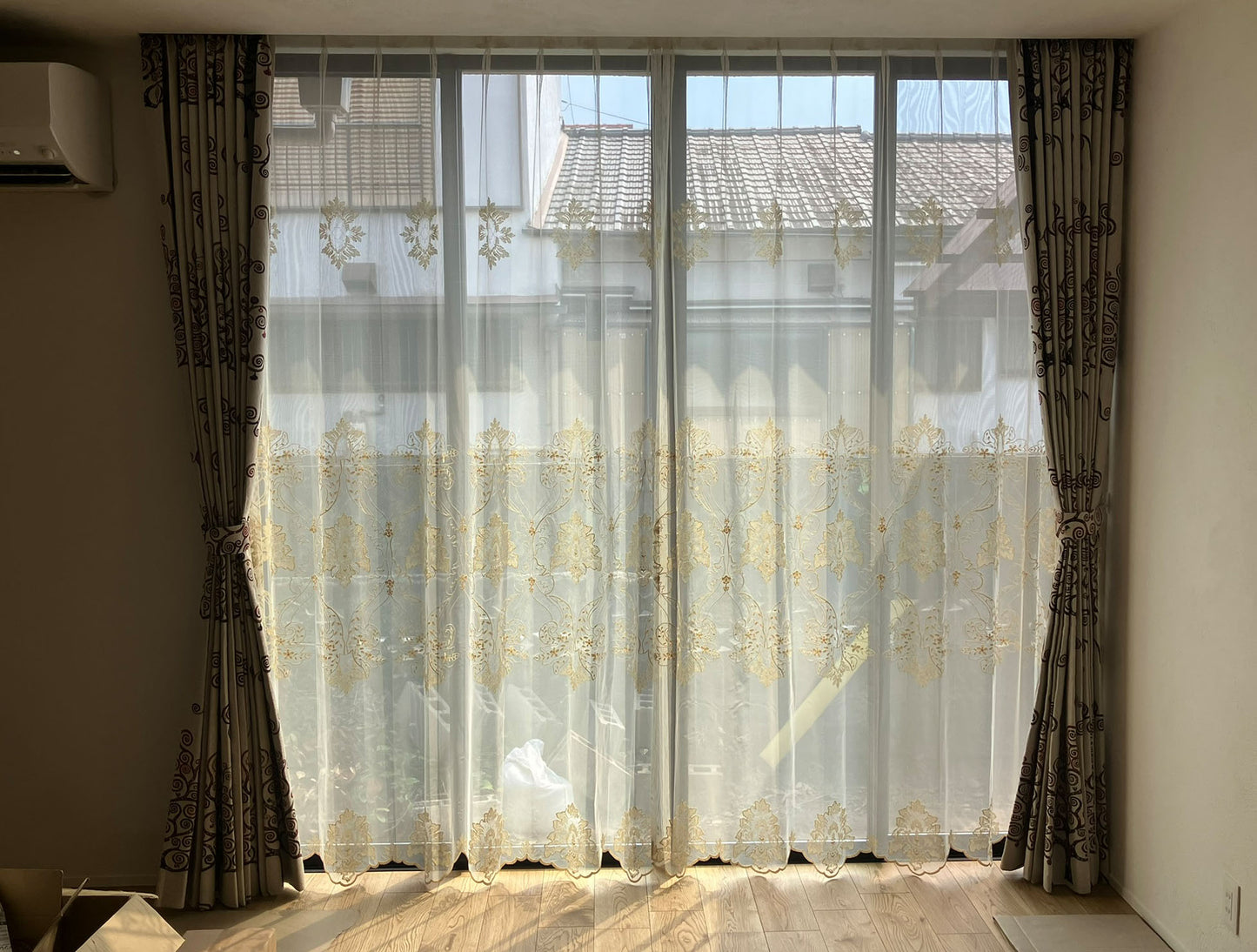 輸入オーダーカーテン(レース) 高級 トルコ製 『エリザ』裾柄レースカーテン