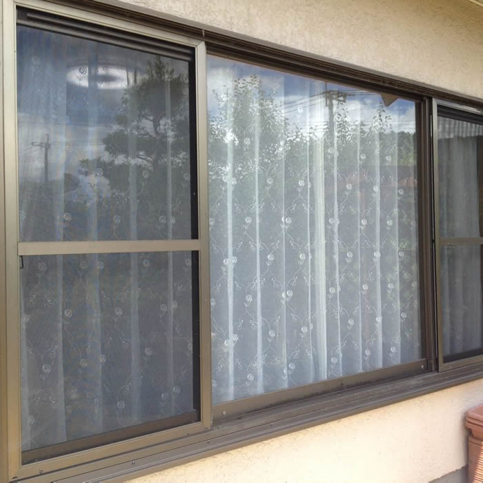 輸入オーダーカーテン(レース) 高級 トルコ製 『フロッショローズ』薔薇裾柄 クラッシュ加工(しわ加工)レースカーテン