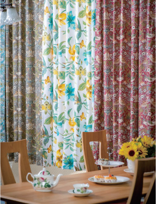 ドレープカーテン