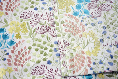 オーダーカーテン(ドレープ) インド製生地　総刺繍「ミックスフラワー」　草花模様　共布タッセル付き　インポートカーテン