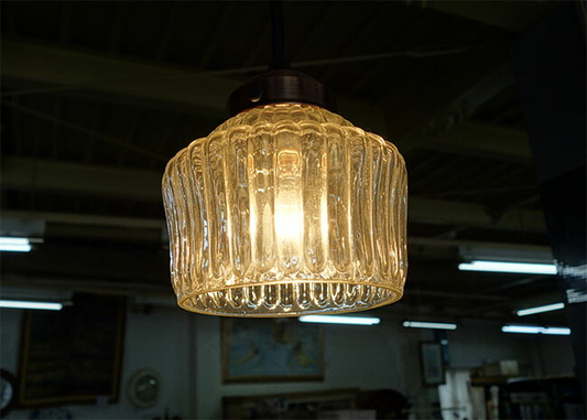 アンティーク調ガラス　ハンギングランプ 　ガラスウェーブ ペンダントランプ