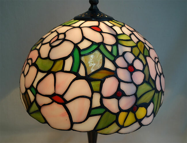 ステンドグラスランプ「アネモネ」1灯　フラワー 花模様　テーブルランプ ステンドガラス