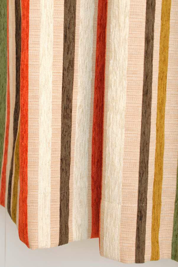 オーダーカーテン(ドレープ) スペイン製　ストライプ柄「フォルメンテラBE」遮光3級 共布タッセル付き　インポートカーテン