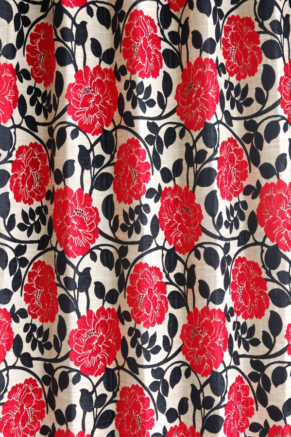 オーダーカーテン(ドレープ) インド製 遮光1級 「ファンタジーBK＆R」ブラック＆レッド　生地極厚　共布タッセル付き　インポートカーテン