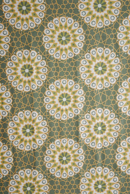 オーダーカーテン(ドレープ) スペイン製「モロッコGR」 グリーン　ヨーロッパ　メダリオン柄　共布タッセル付き　インポートカーテン (コピー)