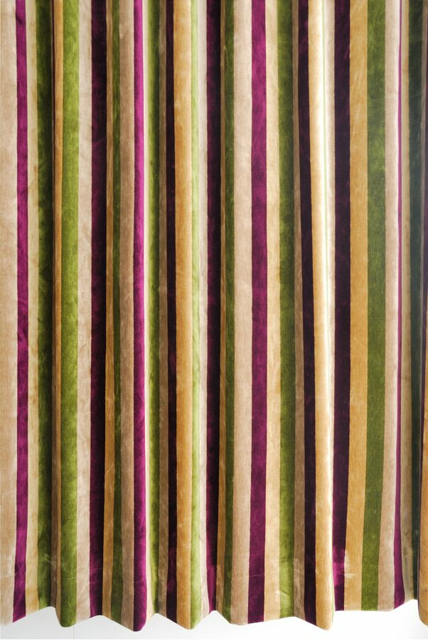 オーダーカーテン(ドレープ) スペイン製 遮光1級  ストライプ柄「ウォーカー」　生地極厚　 共布タッセル付き　インポートカーテン