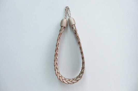 ベルトタッセル　ベージュ ロープタッセル　カーテン　タッセル　全長約65センチX幅4cm