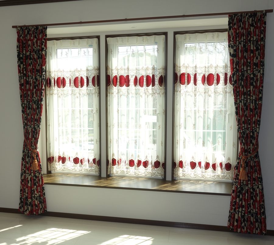 輸入オーダーカーテン(レース)　最高級　フランス製レースカーテン　チュール＆ベルベット ボルドー