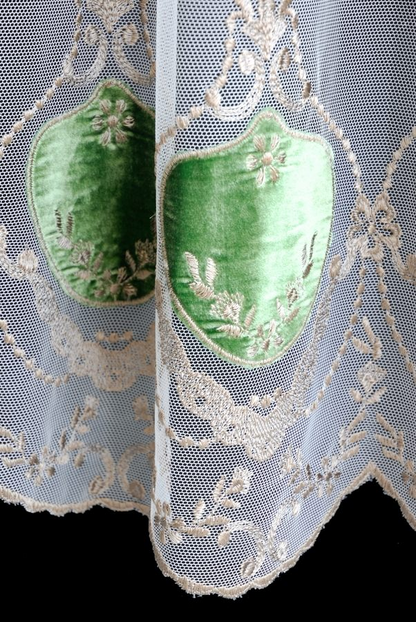 輸入オーダーカーテン(レース)　最高級　フランス製レースカーテン　チュール＆ベルベット グリーン