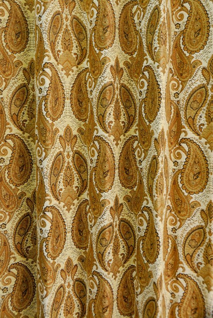 オーダーカーテン(ドレープ) インド製ペイズリー柄「トパーズ」　共布タッセル付き　インポートカーテン