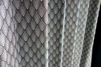 オーダーカーテン(ドレープ) フランス製「グラファイト」WH＆BK　ヨーロッパ　ドット柄　共布タッセル付き　インポートカーテン