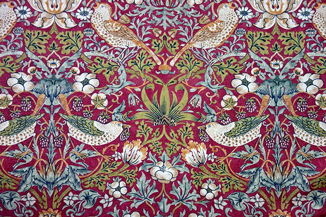 オーダーカーテン(ドレープ) スペイン製　ヴィバルディ　RD(赤色)　鳥柄 『ウィリアムモリスデザイン　いちご泥棒』レッド　インポートカーテン