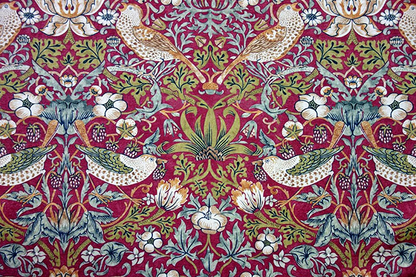 オーダーカーテン(ドレープ) スペイン製　ヴィバルディ　RD(赤色)　鳥柄 『ウィリアムモリスデザイン　いちご泥棒』レッド　インポートカーテン