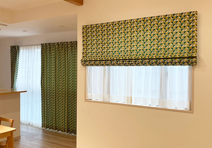 オーダーカーテン(ドレープ) フランス製「トライアングルGR」 三角　グリーン/イエロー　ヨーロッパ　ドット柄　共布タッセル付き　インポートカーテン