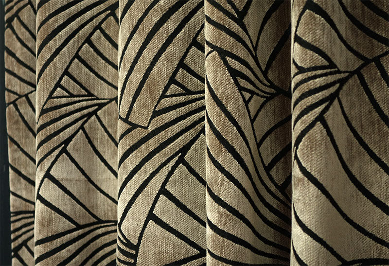 オーダーカーテン(ドレープ) スペイン製 遮光1級 「フランクリンBE」　イチョウ柄　ベージュ　生地極厚　 共布タッセル付き　インポートカーテン